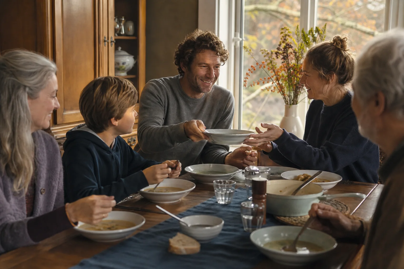 Suppenteller bewähren sich für Familien in einem emotionalen Alltagsmoment